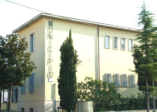 Mariglianella: Atti vandalici con furto presso la Casa Comunale.